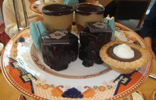 Afternoon tea at Shangri-La Hotel's Lobby Lounge & Patio1.jpg